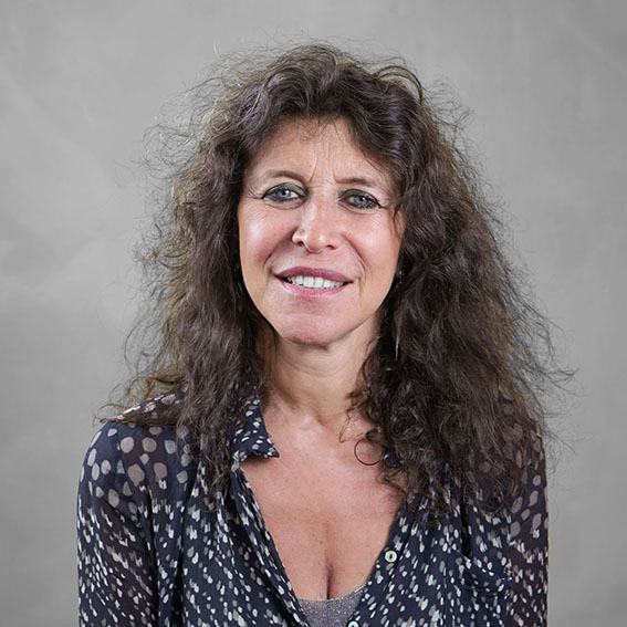 Claire Delcros, Ostéopathe