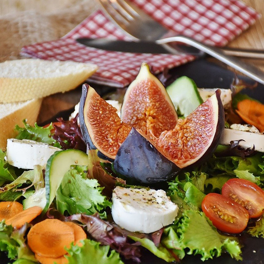 Salade de chèvre figue